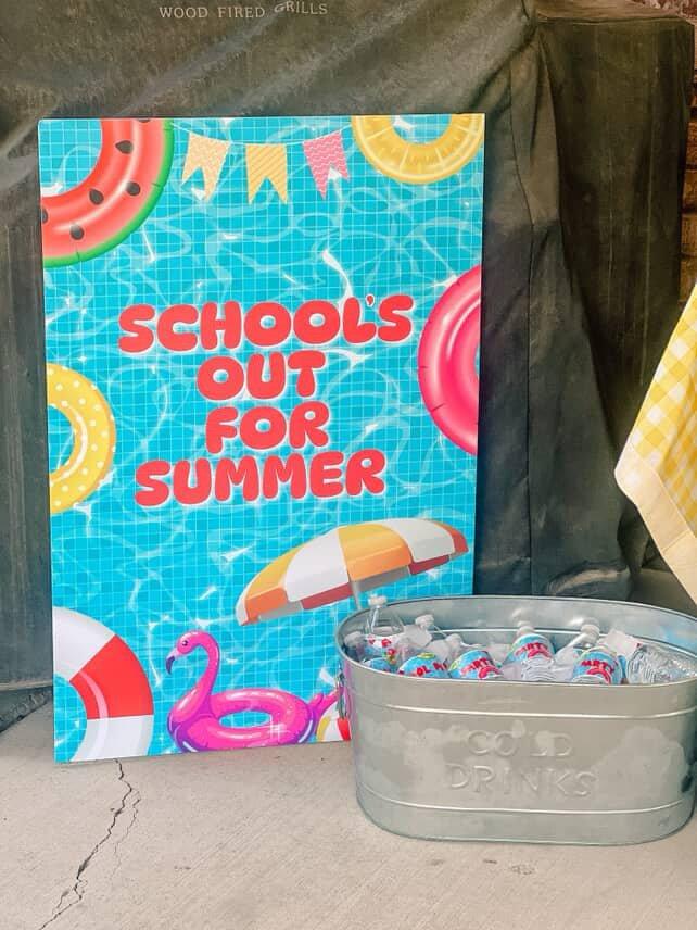 Schools Out For Summer! Party Ideas - Zurchers