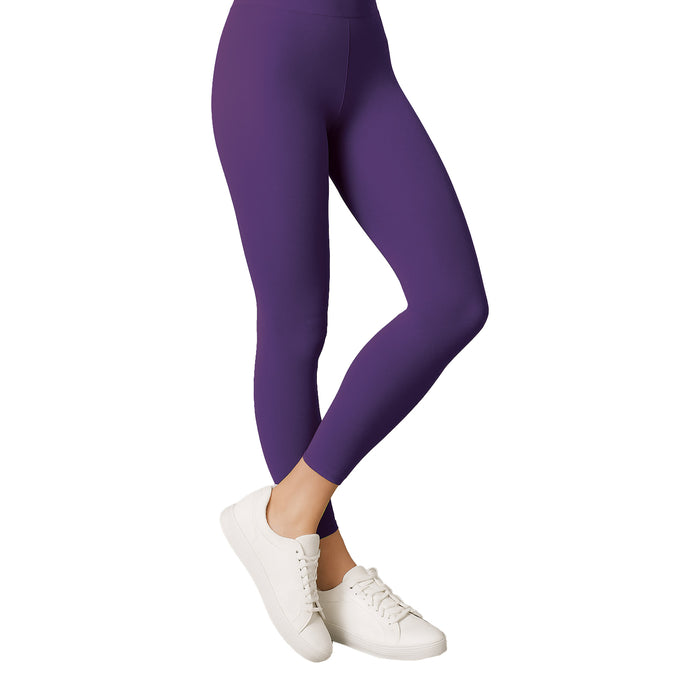 An adult footless pair of costume tights. Sold as a single piece.