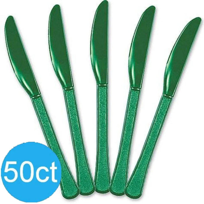 Set of 50 green plastic knives with textured handles and rounded blade tips arranged in a fan formation.