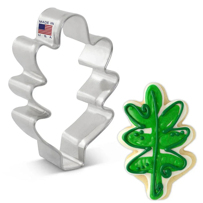 Mini Oak Leaf Cookie Cutter 2 1/8" | 1 ct - Zurchers