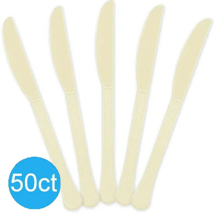 Five cream-colored plastic knives with rounded tips arranged in a fan pattern, with a blue circle badge in the lower left corner displaying "50ct".